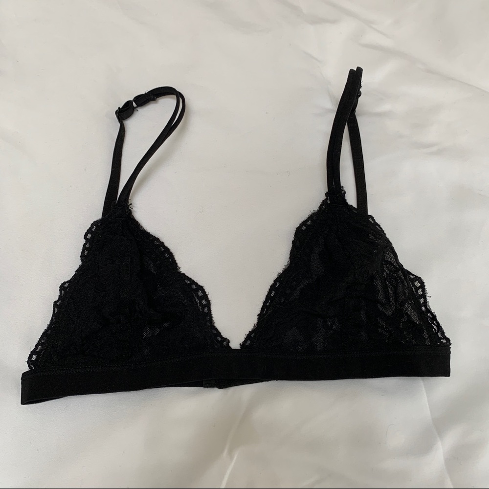 Black lace bra